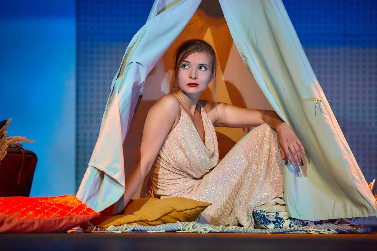 Голубая комната