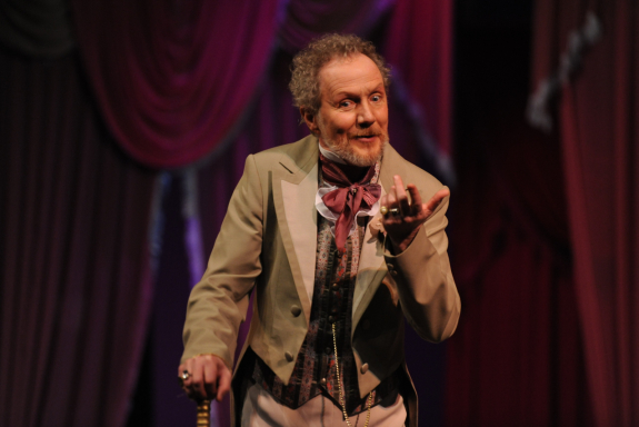 Бешеные деньги (Гастроли Академического русского драматического театра республики Башкортостан)