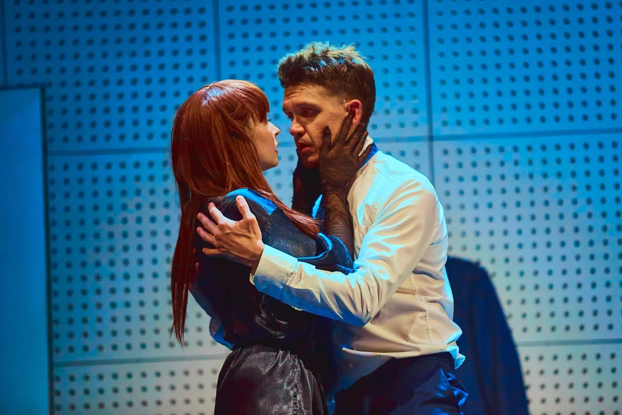 Голубая комната