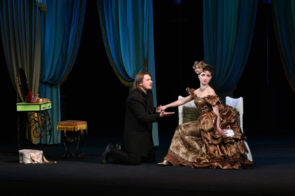 Бешеные деньги (Гастроли Академического русского драматического театра республики Башкортостан)